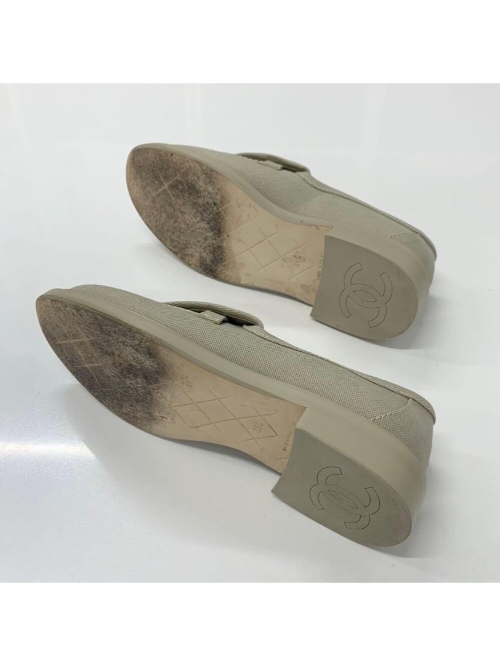 ★SOLD★ Chanel CC Logo Fabric Turnlock Loafers Beige - Picture 6 of 9